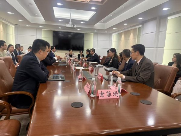 逸富盈策略 外商大呼“趋势变了”，总部研发中心工厂一起上，技术“反转”改变投资逻辑
